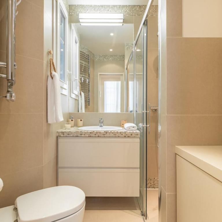 Elegant Parisian Stay - Steps to Opéra, Lafayette & Dining - Appartement 1 Chambre Deluxe - 19
