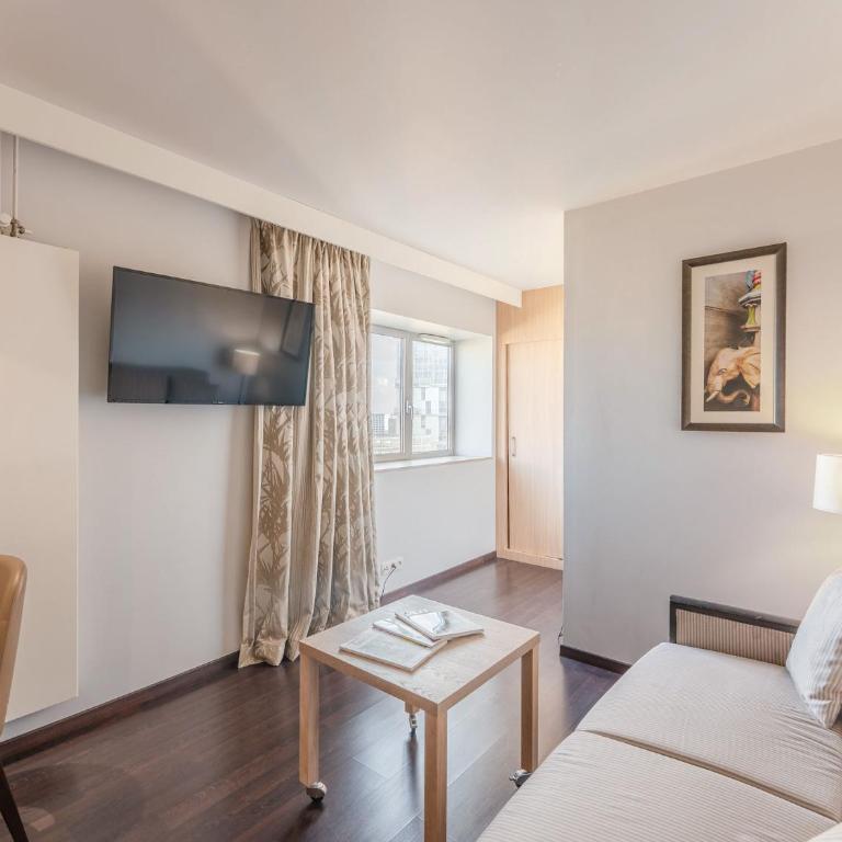 Residhome Nantes Berges De La Loire - Apartamento Executive - 11