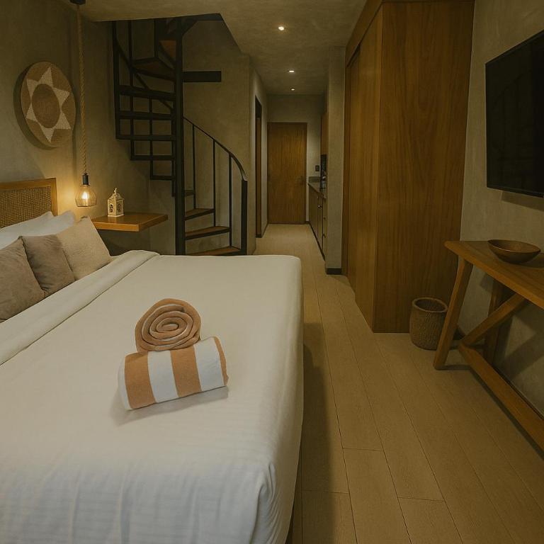 Penthouse with private Pool, Balcony & padel - Estudio Deluxe con cama grande - 33
