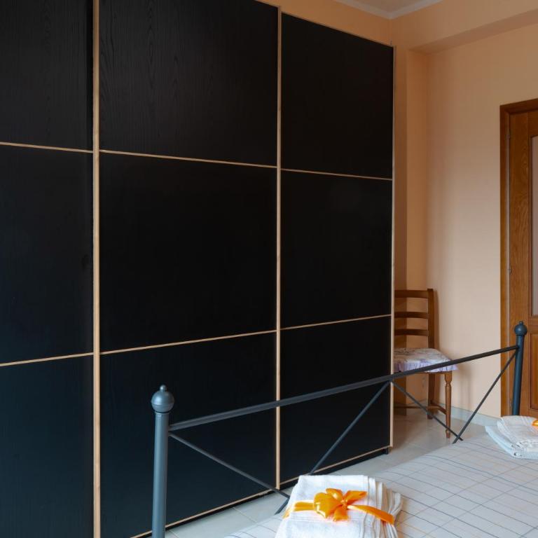 La Playa di Ponente - Three-Bedroom Apartment - 7