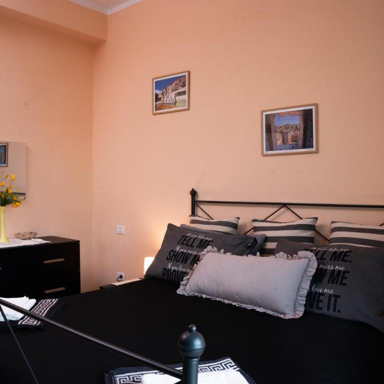 La Playa di Ponente - Three-Bedroom Apartment - 10