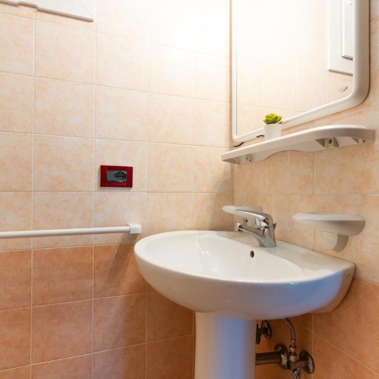 Farnie Lido Altanea - Appartamento su 2 Livelli con 2 Camere da Letto e Terrazza - 3