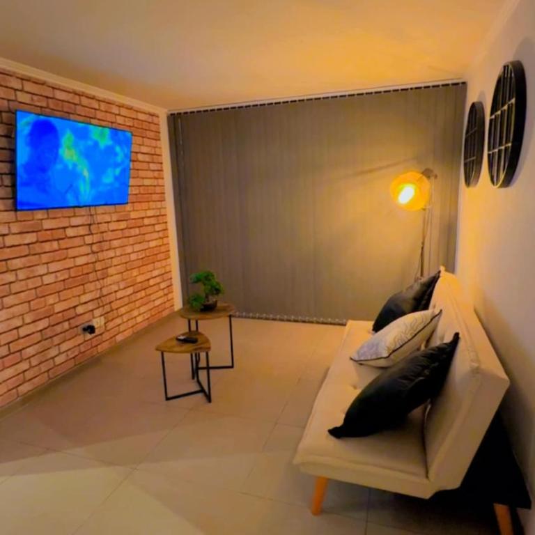 Brubel's Home - Two-Bedroom Apartment - 12
