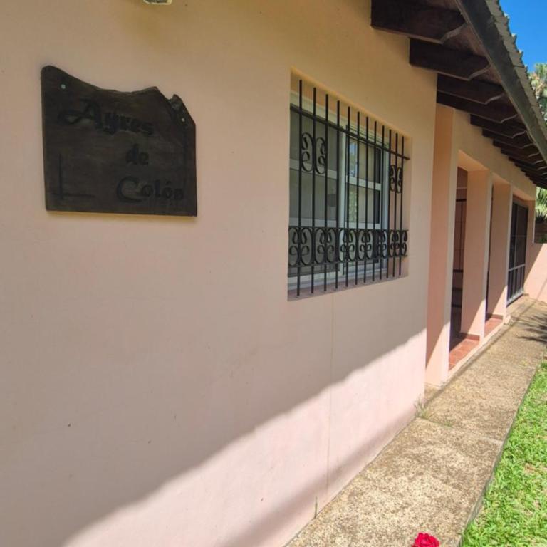 Ayres de Colon - Three-Bedroom House - 7