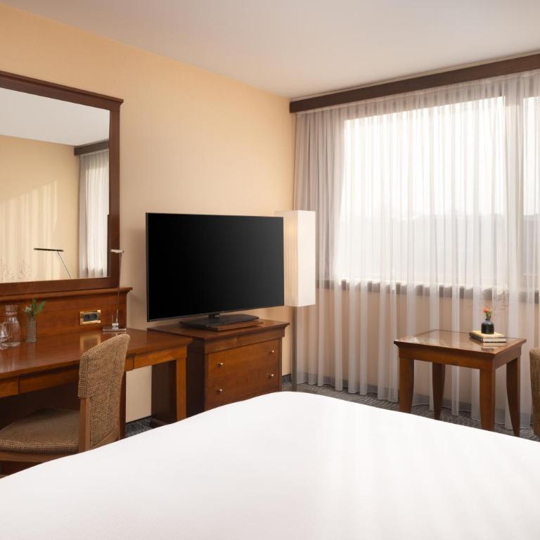 Hilton Strasbourg - Chambre Lit King-Size - 2