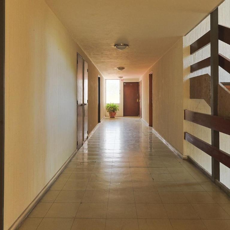 Apartment with great location - One-Bedroom Apartment - 4