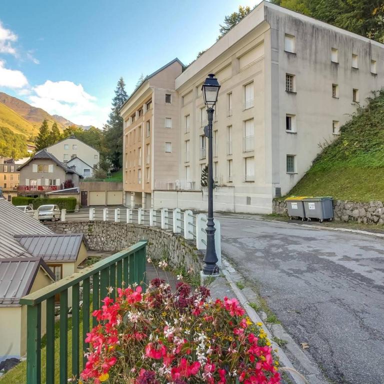 Studio cabine 6 pers, idéal montagne, ascenseur, ski, parking, animaux admis - Studio - 12