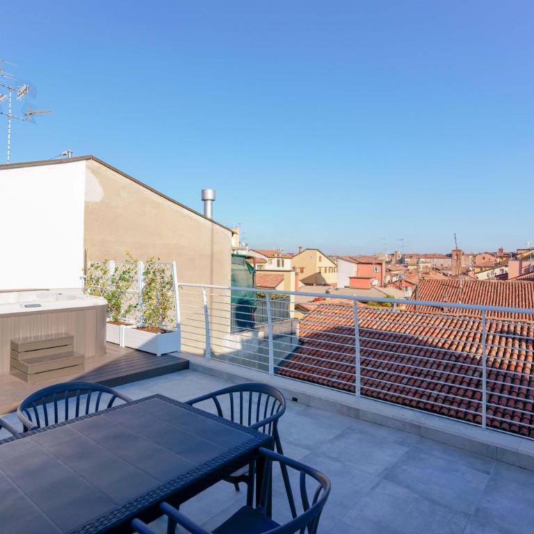 The Rooftop - Penthouse Apartment - 24