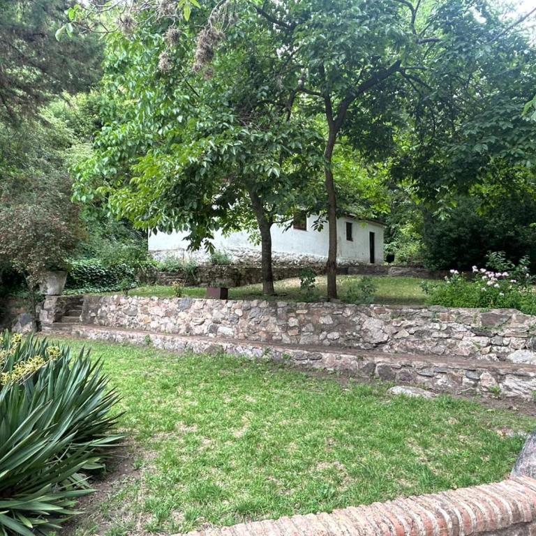 casa para 10-12 en la montaña, pileta, viñedo y naturaleza - Casa de 4 dormitorios - 4