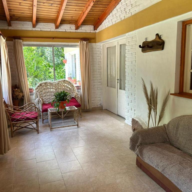 casa para 10-12 en la montaña, pileta, viñedo y naturaleza - Four-Bedroom House - 13