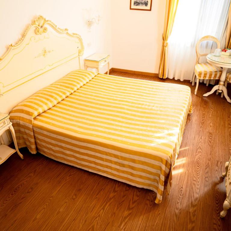 Casa Sul Molo - Camera Standard Matrimoniale/Doppia con Letti Singoli - 4