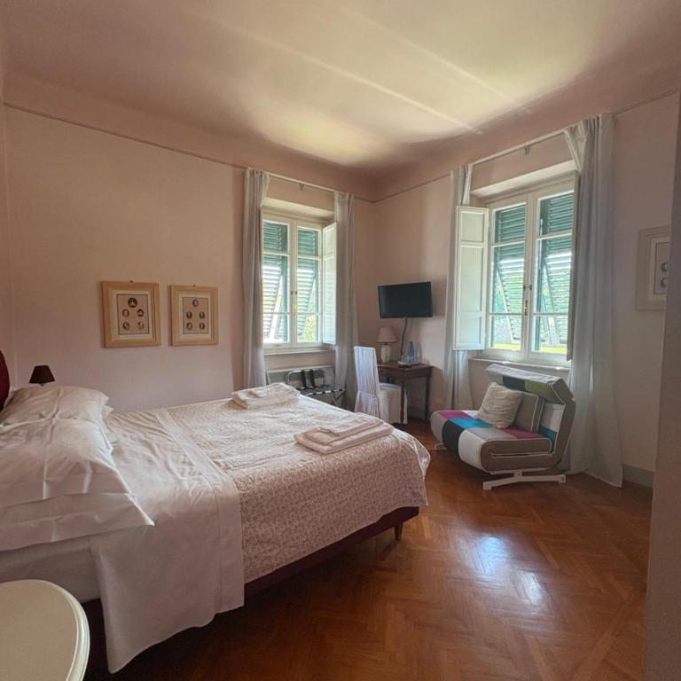 B&B Villa Agnese Lucca - Camera Matrimoniale con Letto Supplementare - 6