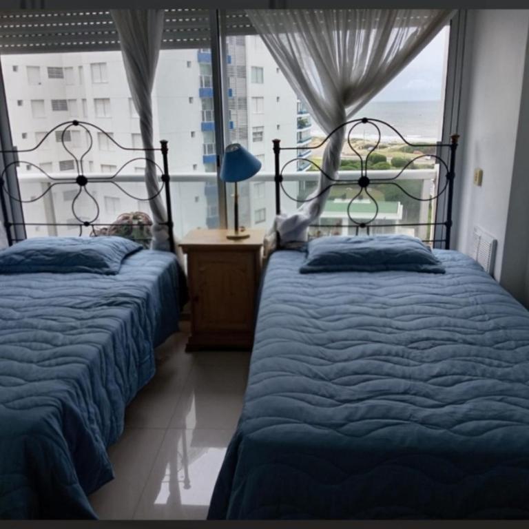 Apartamento Torre Marina II - Vista al Mar - Parada 5 Playa Brava - a 150 m de la Playa - Three-Bedroom Apartment with Sea View - 15