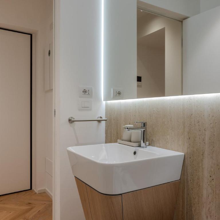 Palazzo Machiavelli Trieste - Appartamento Monolocale con Letto Queen-Size - 13