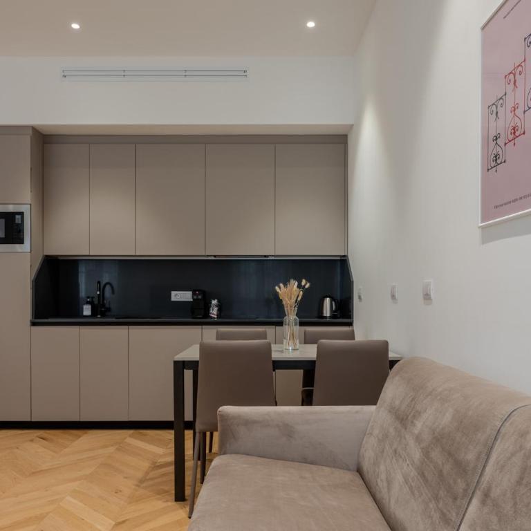 Palazzo Machiavelli Trieste - Appartamento Monolocale con Letto Queen-Size - 11