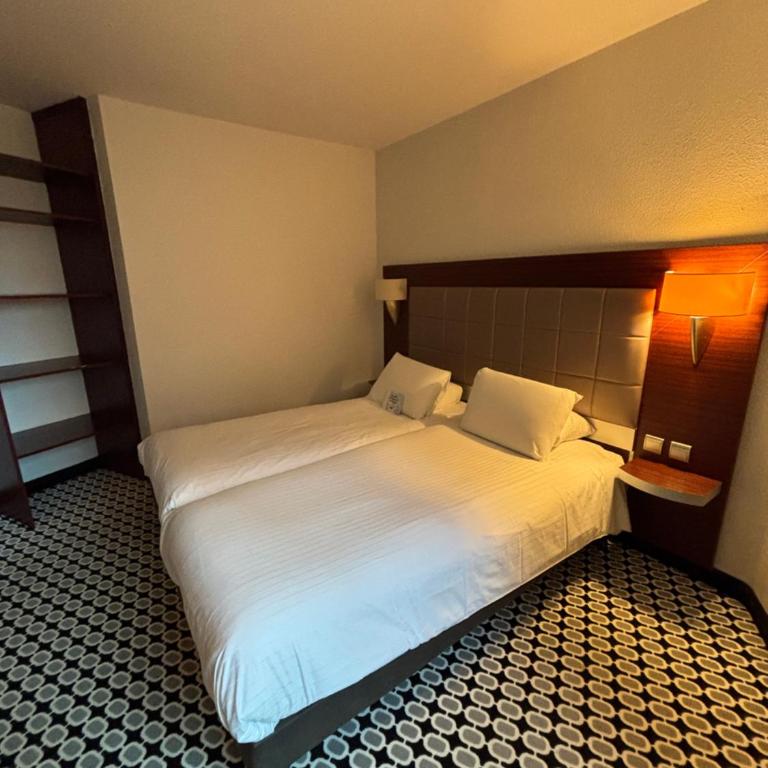 Kyriad Limoges Centre Gare - Atrium - Chambre Lits Jumeaux Standard - 5