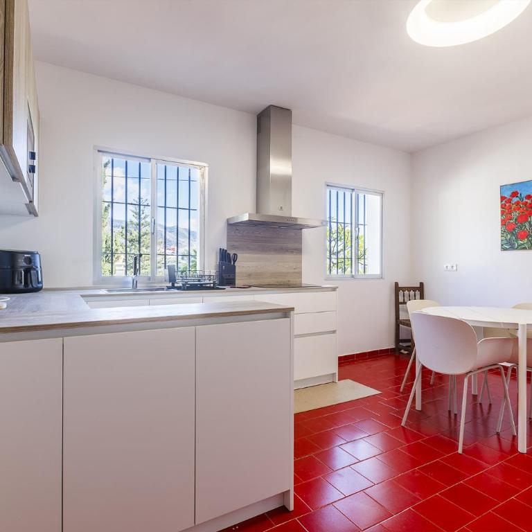 Villa Los Tamarindos - Stunning Villa with Private Pool & Outside Space- LUAL - Villa con piscina privada - 25