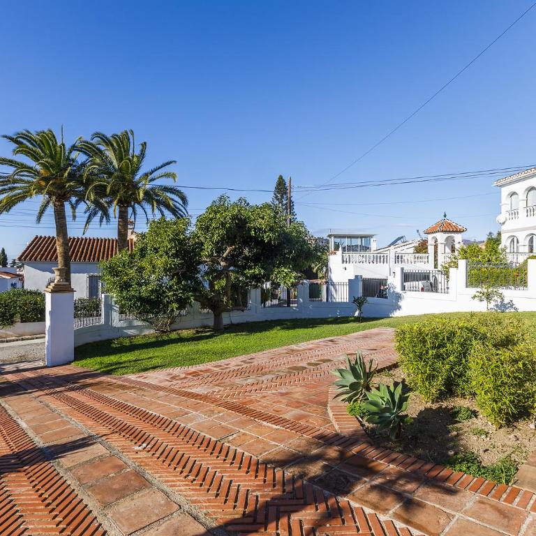 Villa Los Tamarindos - Stunning Villa with Private Pool & Outside Space- LUAL - Villa con piscina privada - 44