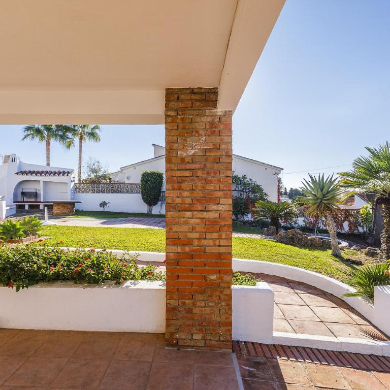 Villa Los Tamarindos - Stunning Villa with Private Pool & Outside Space- LUAL - Villa con piscina privada - 49