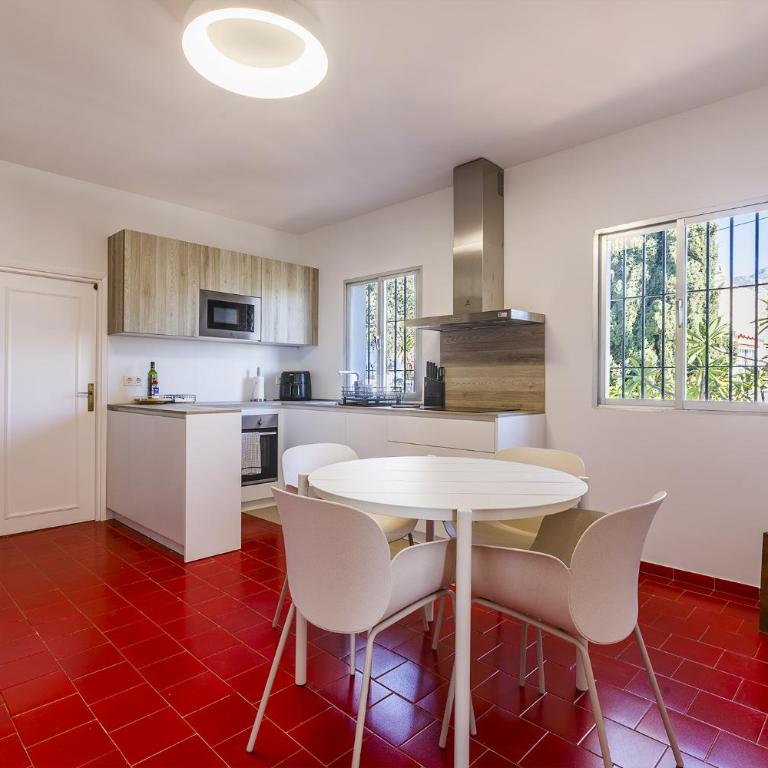 Villa Los Tamarindos - Stunning Villa with Private Pool & Outside Space- LUAL - Villa con piscina privada - 62