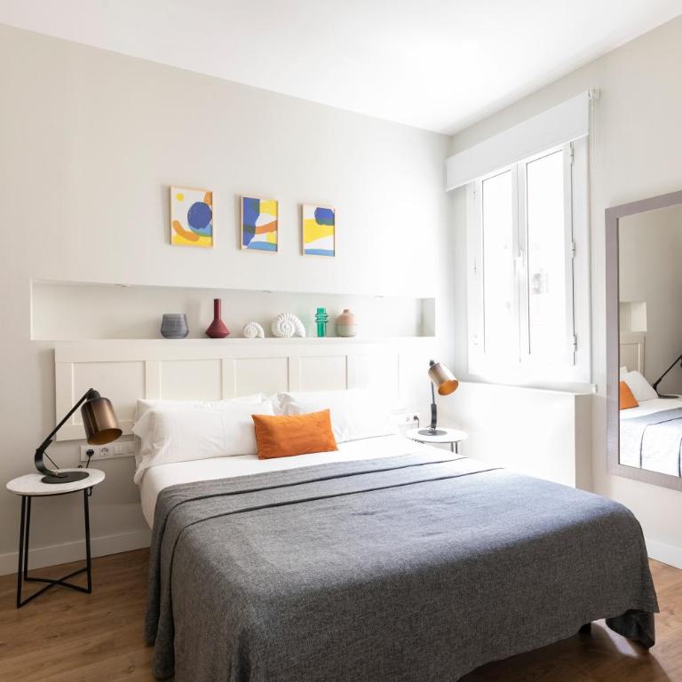 Aspasios Urquinaona Apartments - Two-Bedroom Apartment with 2 Bathrooms - 7
