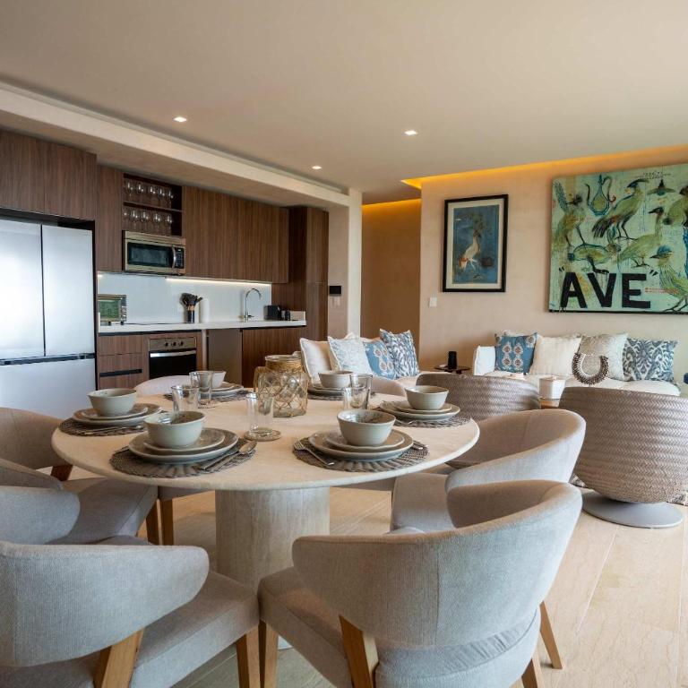 Beachfront Family Retreat - Peace & Comfort - Apartment - 8