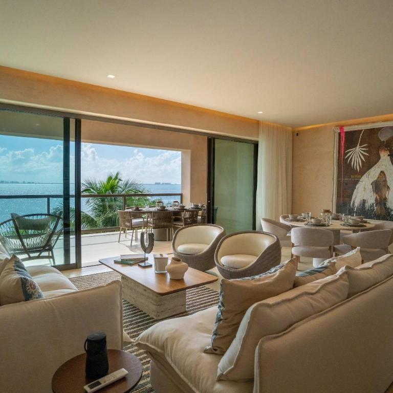 Beachfront Family Retreat - Peace & Comfort - Apartment - 13