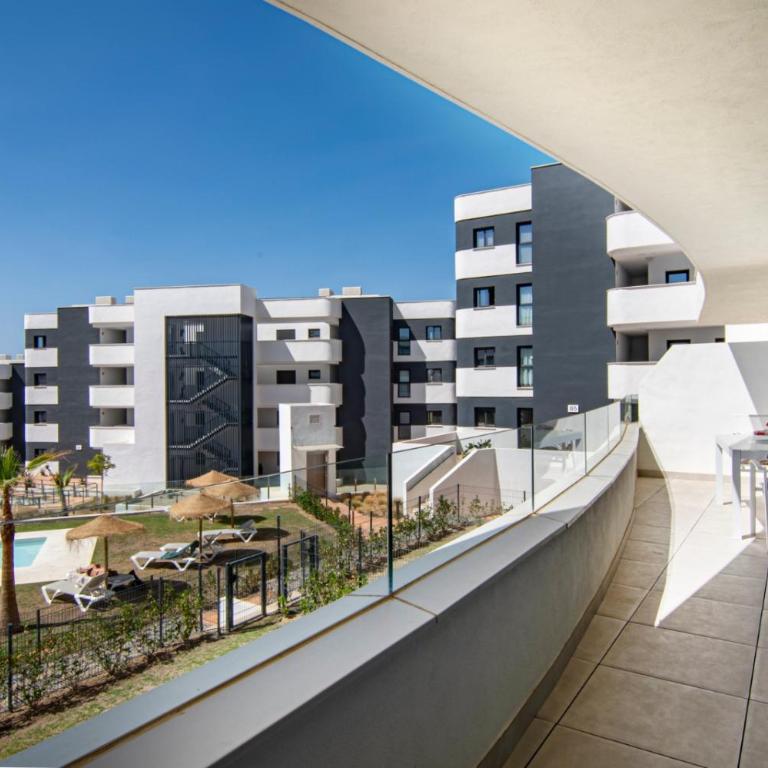 Mara's Apartments Higuerón West - Suncoast Comfort - Apartamento de 2 dormitorios con balcón y terraza - 19