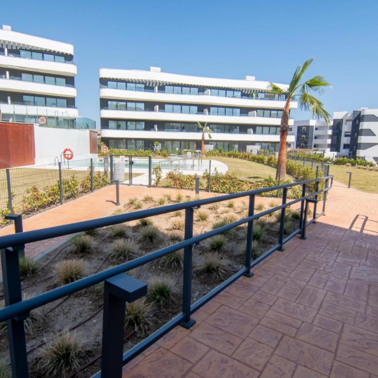 Mara's Apartments Higuerón West - Suncoast Comfort - Apartamento de 2 dormitorios con balcón y terraza - 21