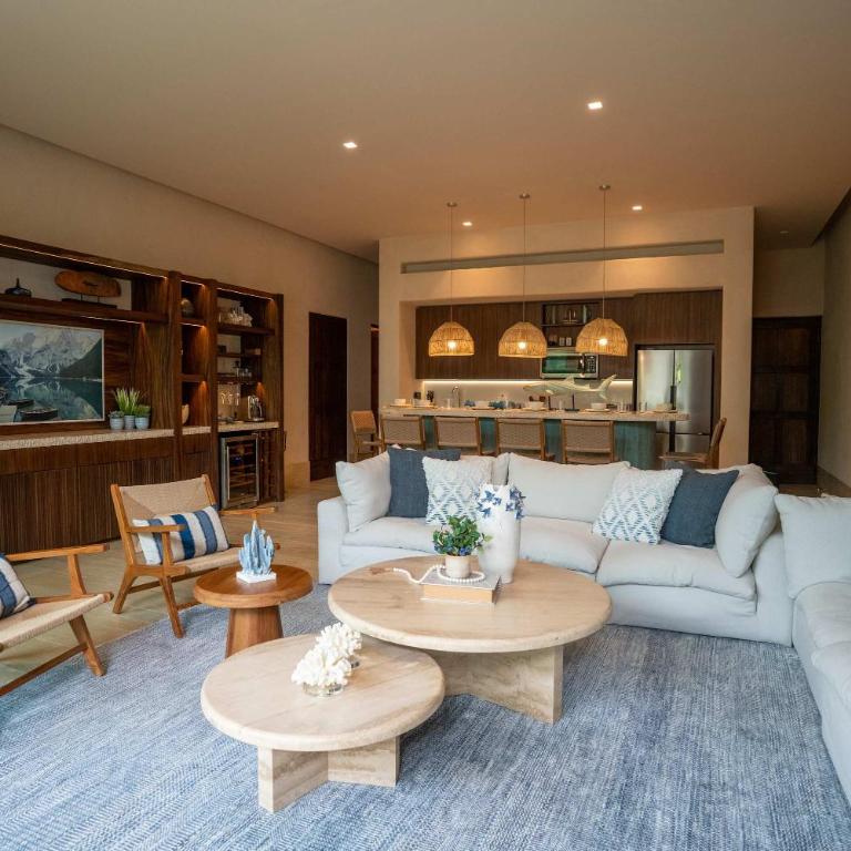 Premium Beachfront - 3BR - Heated Infinity Pool - Apartment - 10