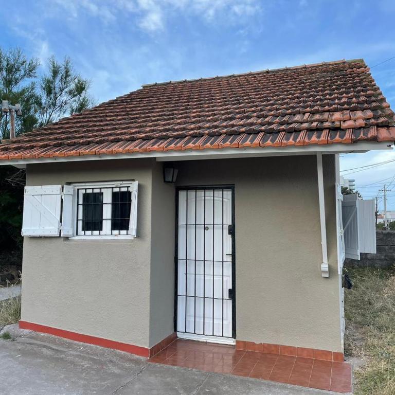 Casa Gesell Sur y Mar - Two-Bedroom House - 1