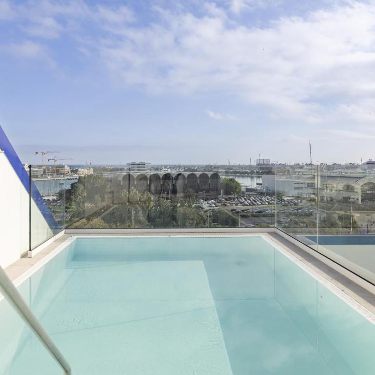 ApartUP Port Marina Azura - Three-Bedroom Deluxe Apartment - 1