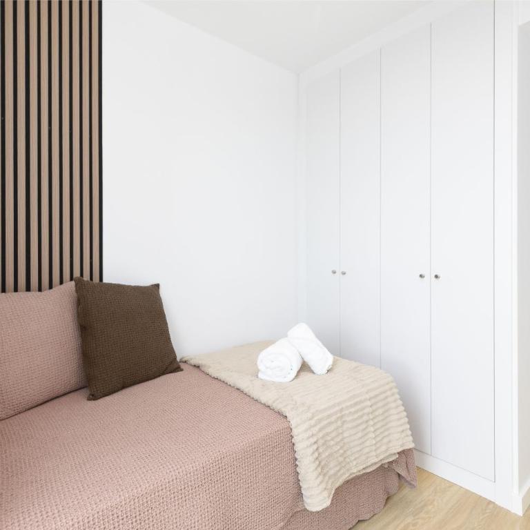 ApartUP Port Marina Azura - Three-Bedroom Deluxe Apartment - 26