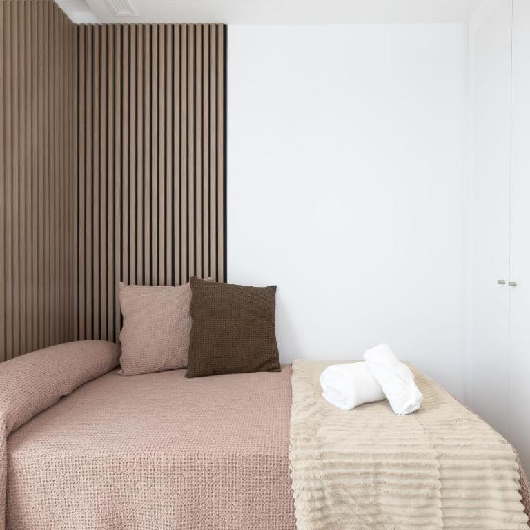 ApartUP Port Marina Azura - Three-Bedroom Deluxe Apartment - 24