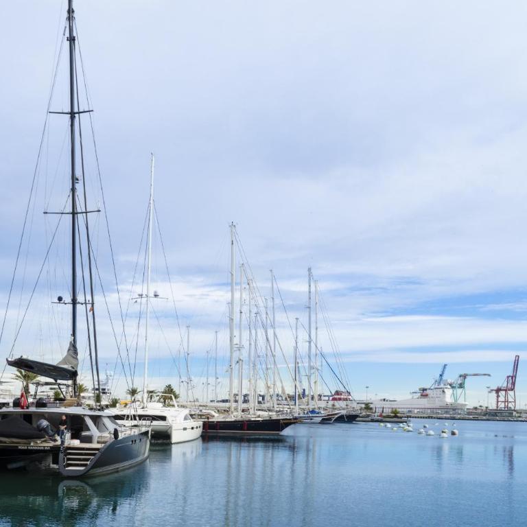 ApartUP Port Marina Azura - Three-Bedroom Deluxe Apartment - 56