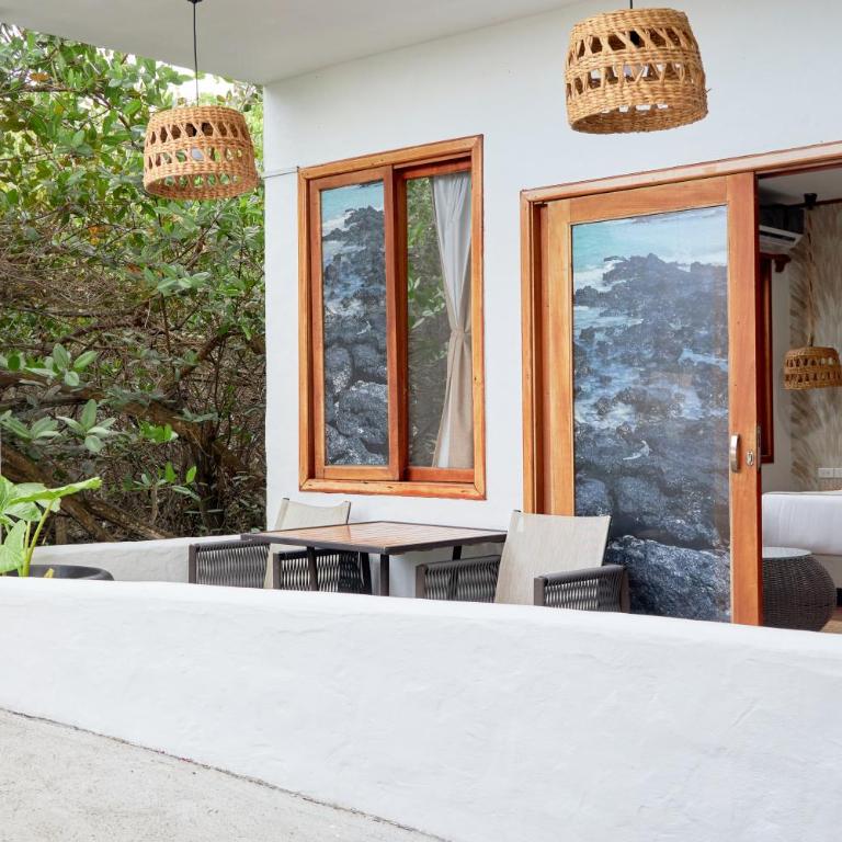 Blu Galapagos Sustainable Waterfront Lodge - Suite Junior - 11