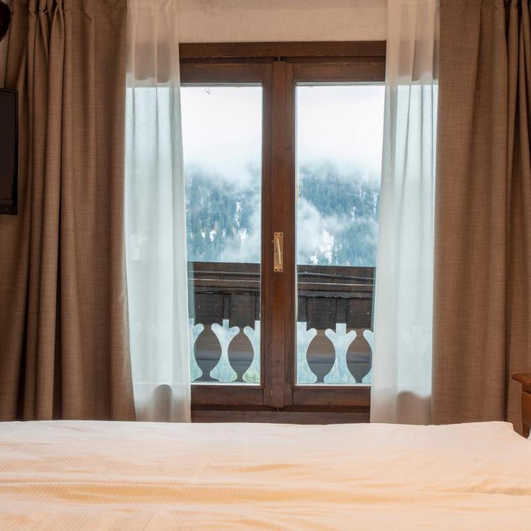 Locanda dal Giulio al Fratè B&B - Camera Tripla con Vista Montagna - 1