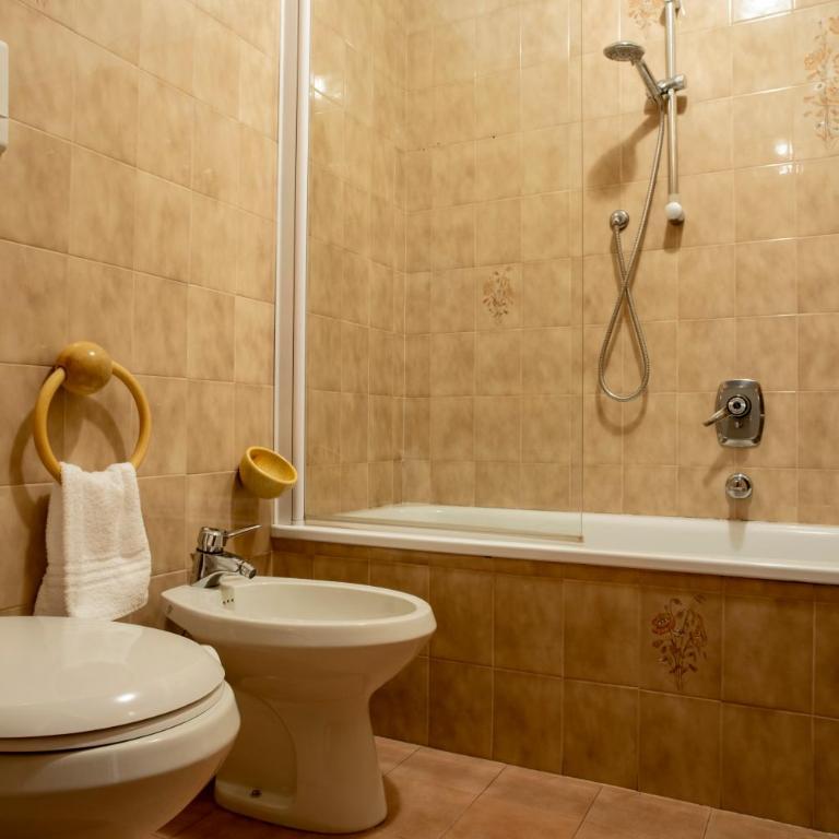 Locanda dal Giulio al Fratè B&B - Camera Matrimoniale Deluxe - 5