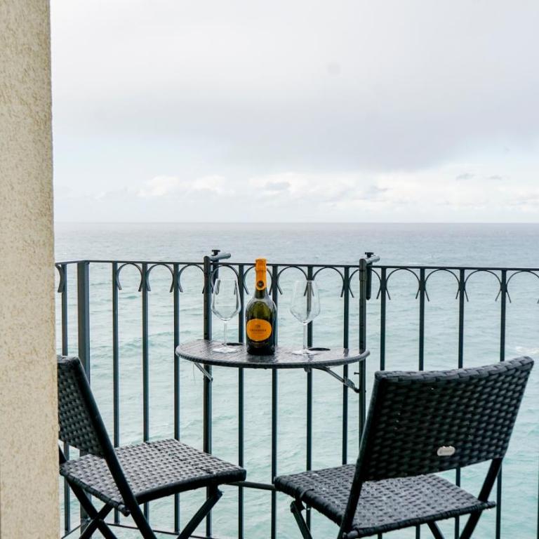 Palazzo Cettina Sul Mare - Appartamento con 1 Camera da Letto, Balcone e Vista Mare - 1
