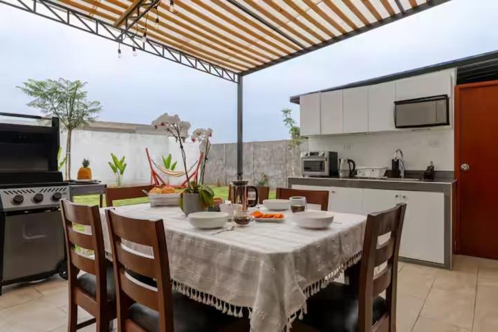 Huaral House Piscina y Terraza - Two-Bedroom Apartment - 16