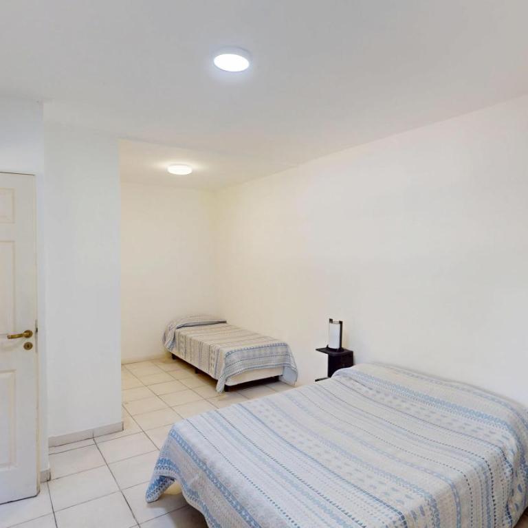 Excelente Casa Amplia Completa Privada con Jardin y Parrilla - Casa de 2 dormitorios - 13