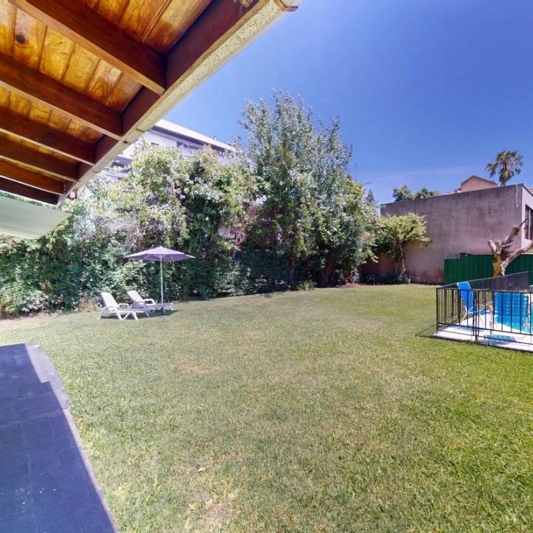 Excelente Casa Amplia Completa Privada con Jardin y Parrilla - Casa de 2 dormitorios - 9