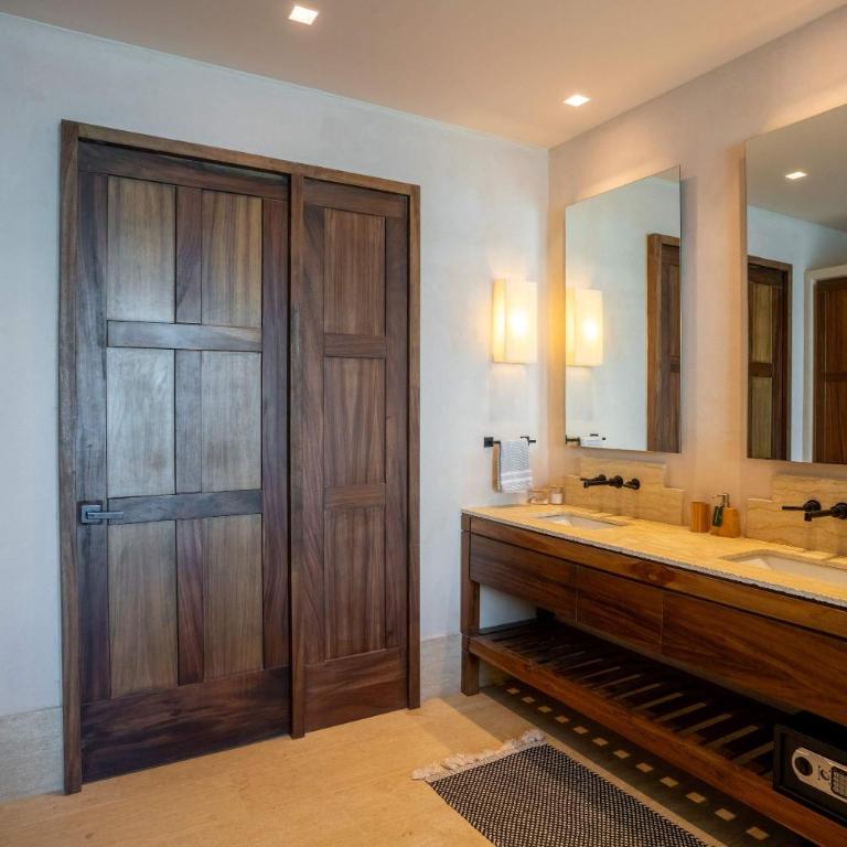4BR Luxe Apartment With Panoramic Views - Apartment - 25