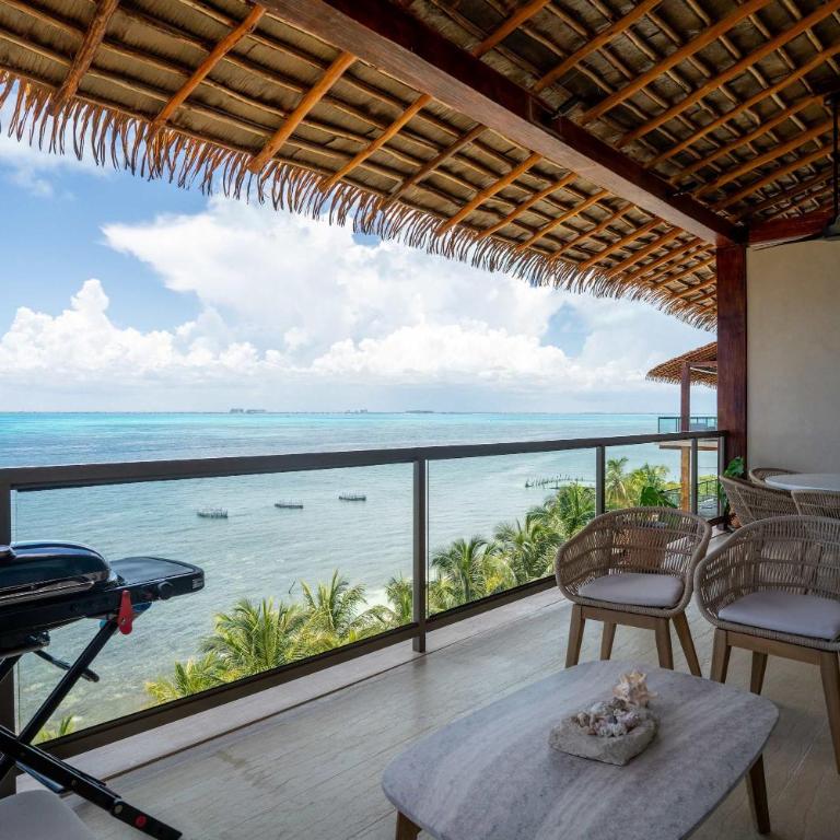 4BR Luxe Apartment With Panoramic Views - Apartment - 21