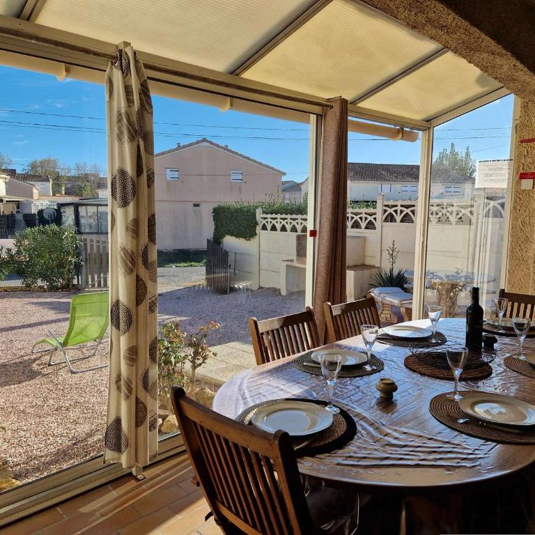 Maison avec Jardin, Véranda ensoleillée et Tout Confort à Marseillan - FR-1-387-62 - Villa - 12