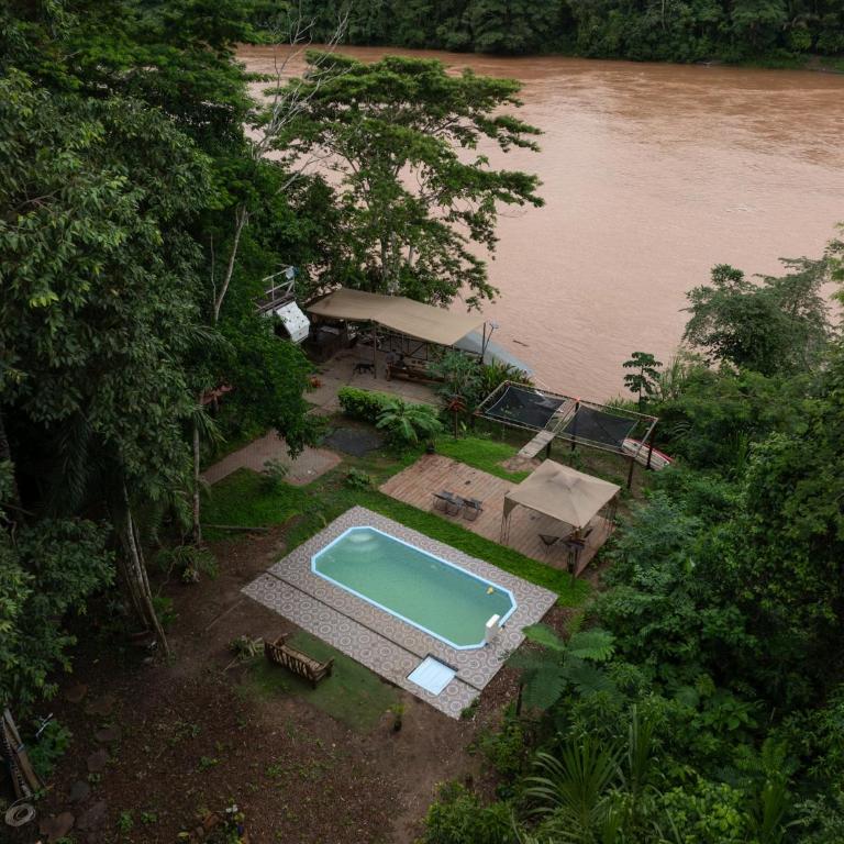 Green House Tambopata - Habitación Doble con baño - 1 o 2 camas - 8