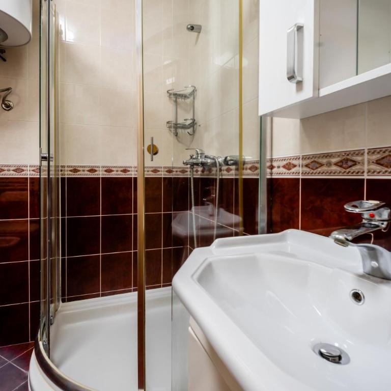 Tara Rooms In The Heart Of Old Town Kotor - Double Room with Private Bathroom - 8