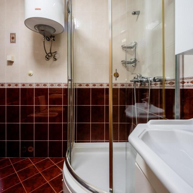 Tara Rooms In The Heart Of Old Town Kotor - Double Room with Private Bathroom - 7