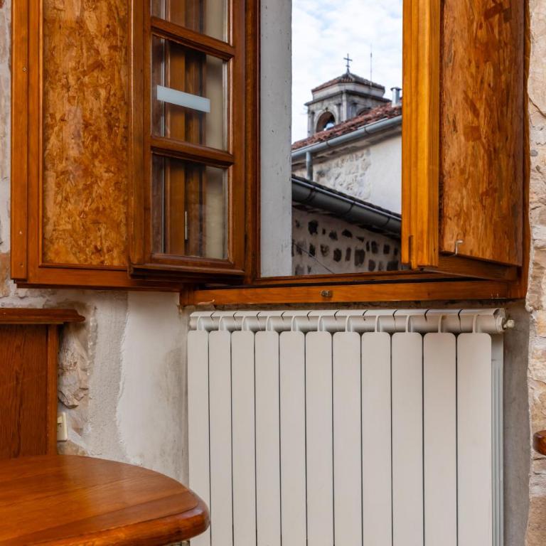 Tara Rooms In The Heart Of Old Town Kotor - Double Room with Private Bathroom - 12