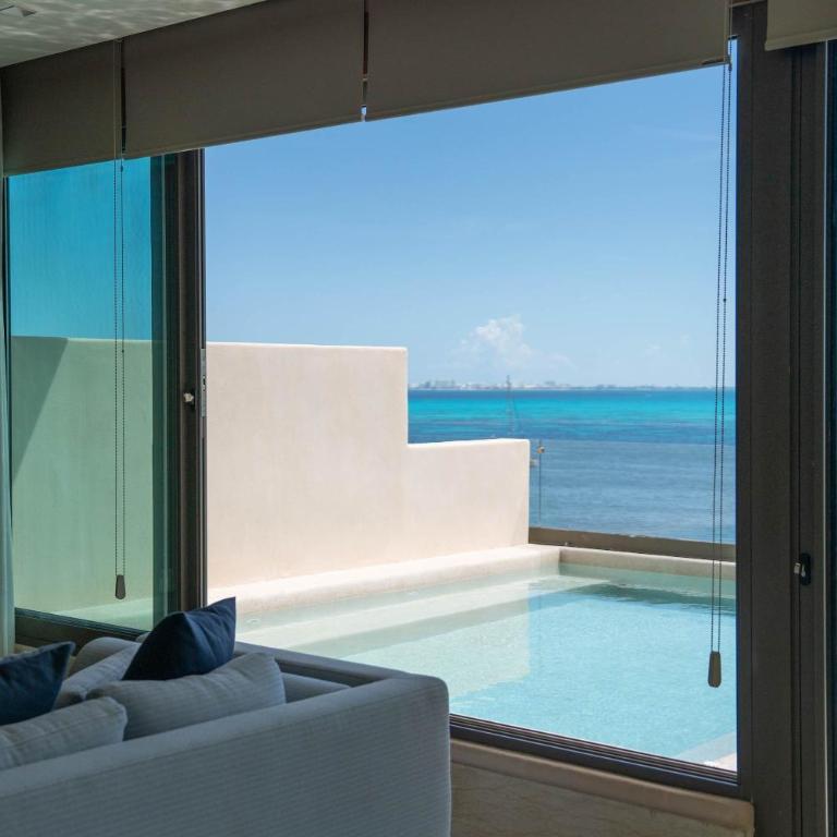 Beachfront Luxe Penthouse Studio in Isla Mujeres - Apartment - 15